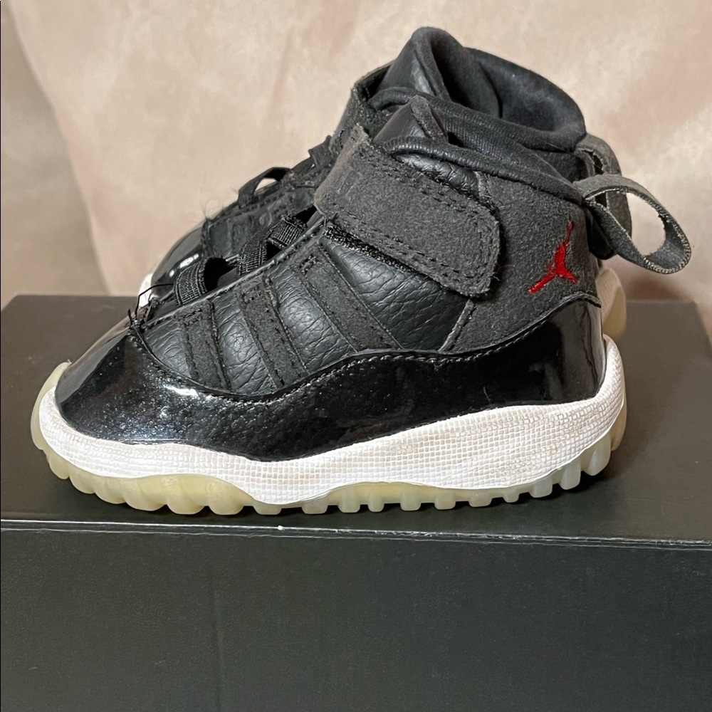 Jordan 11